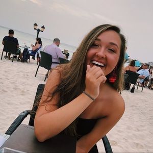 Meet your Posher, Melissa